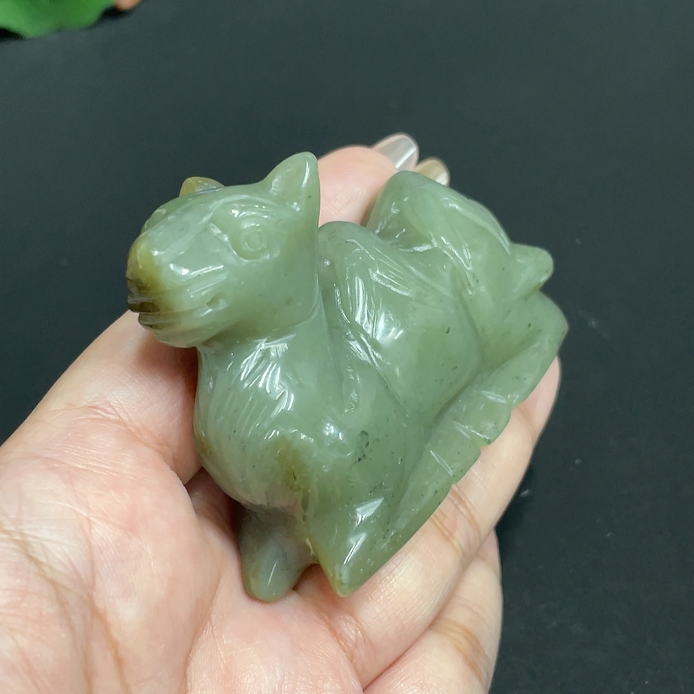 H31658987 Hetian Jade Handheld Piece, Auspicious Beast, Total Weight Approx. 129.4g