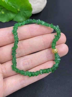 F41860457 翡翠手串 非金 货品总重量约6.2克