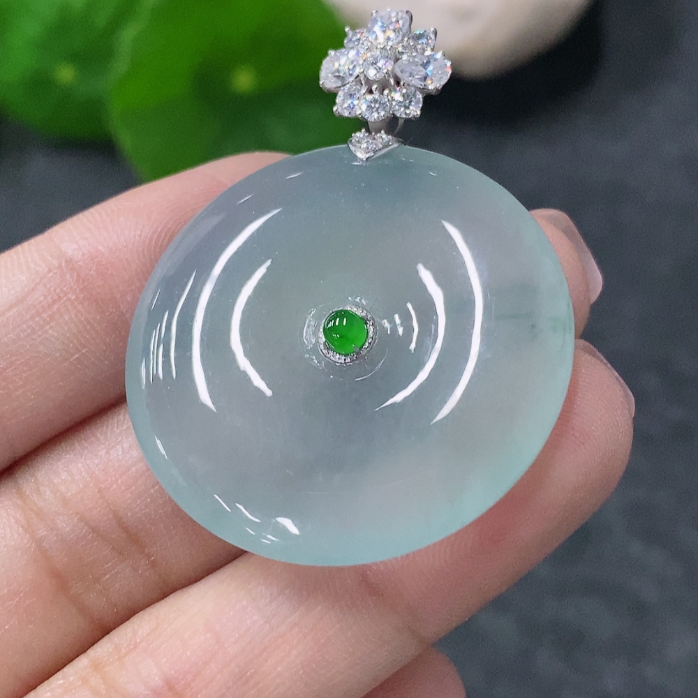 F34010274 Jadeite Pendant Peace Ring No Inscription Surface Gold Content Au75% Non-Diamond Total Weight Approx.11.87g