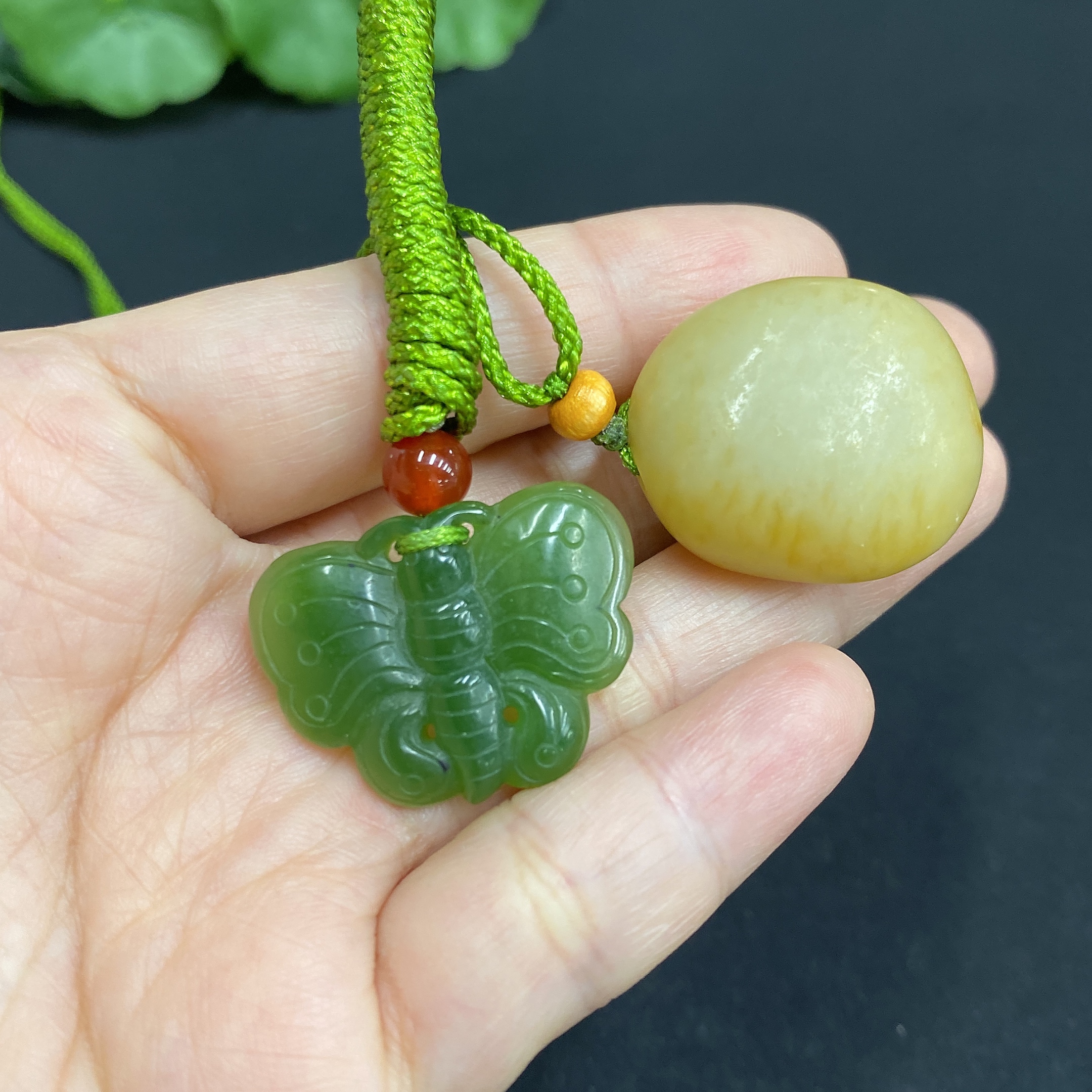 H31602537 Hetian Jade Pendant