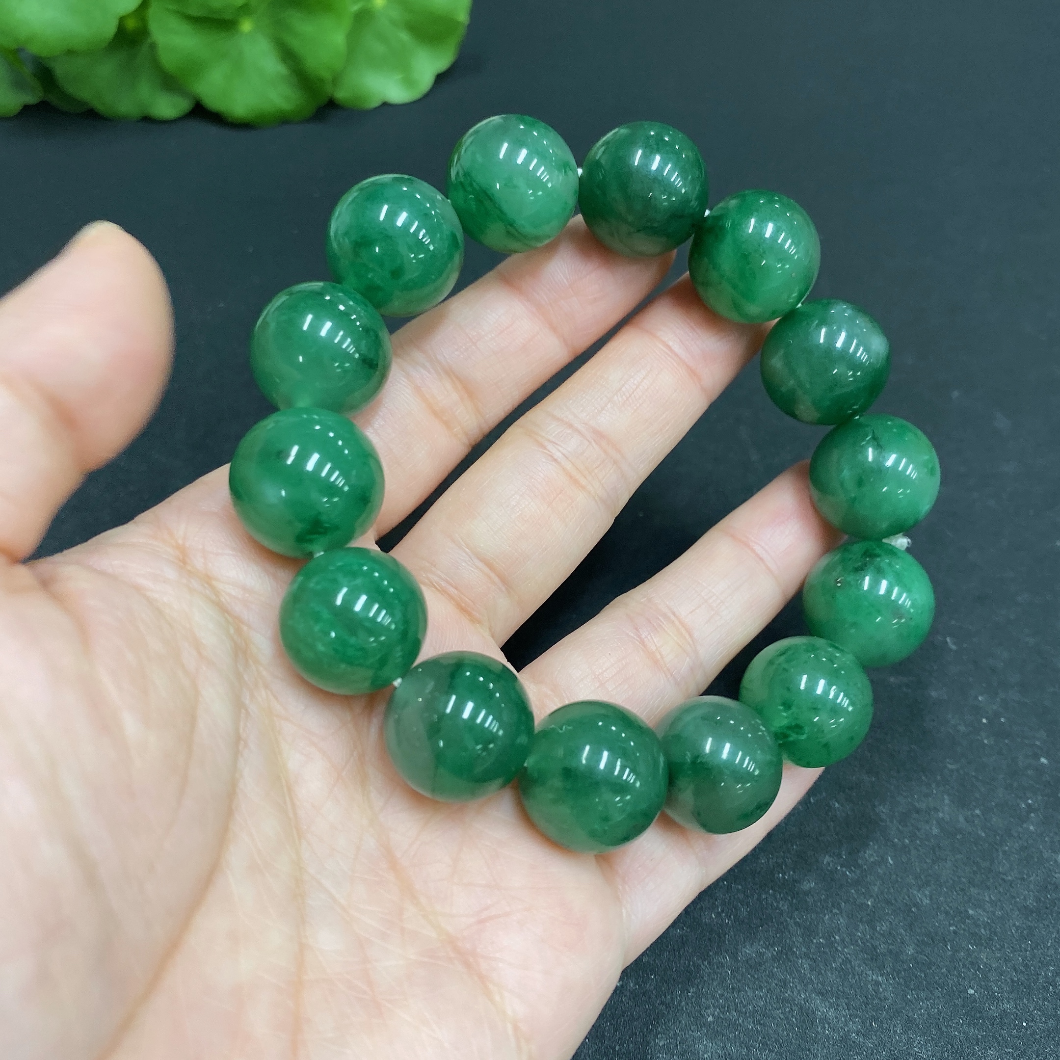H33939387 African Emerald (Dulong Jade)