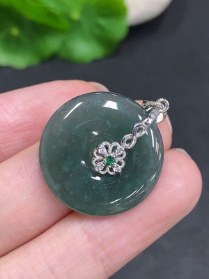 F34002492 Jadeite Safety Buckle Non-Gold Inlaid Total Product Weight Approximately 4g