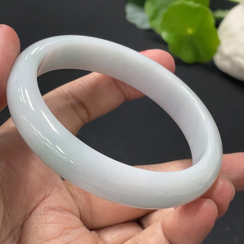 F32740356 Jadeite Round Bangle Total Weight Approx. 51.4g Size 58.6