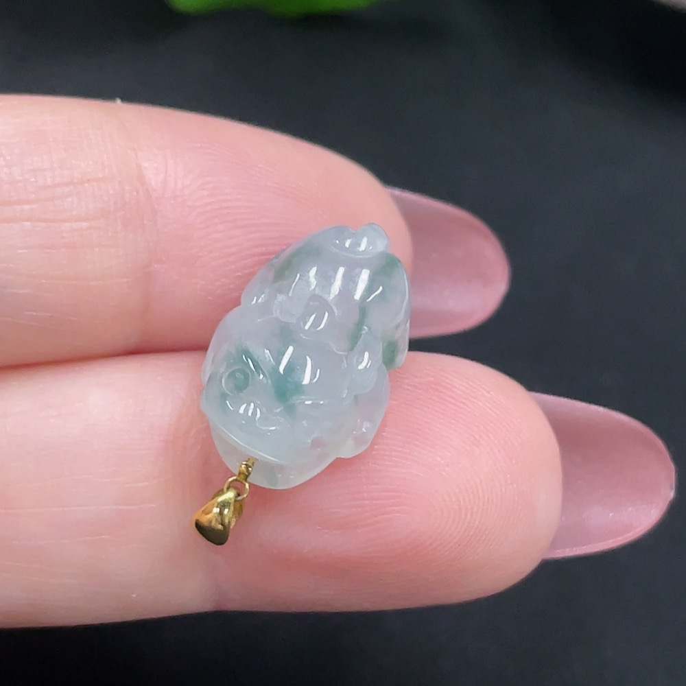 F34981836 Jadeite Pi Xiu Pendant with 18K Gold, Total Weight Approx. 1.8g