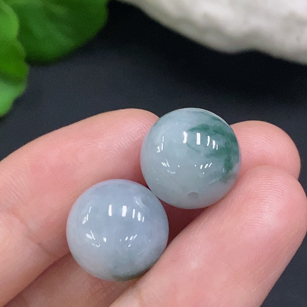 F32741783 Jadeite Beads Sell as a Lot