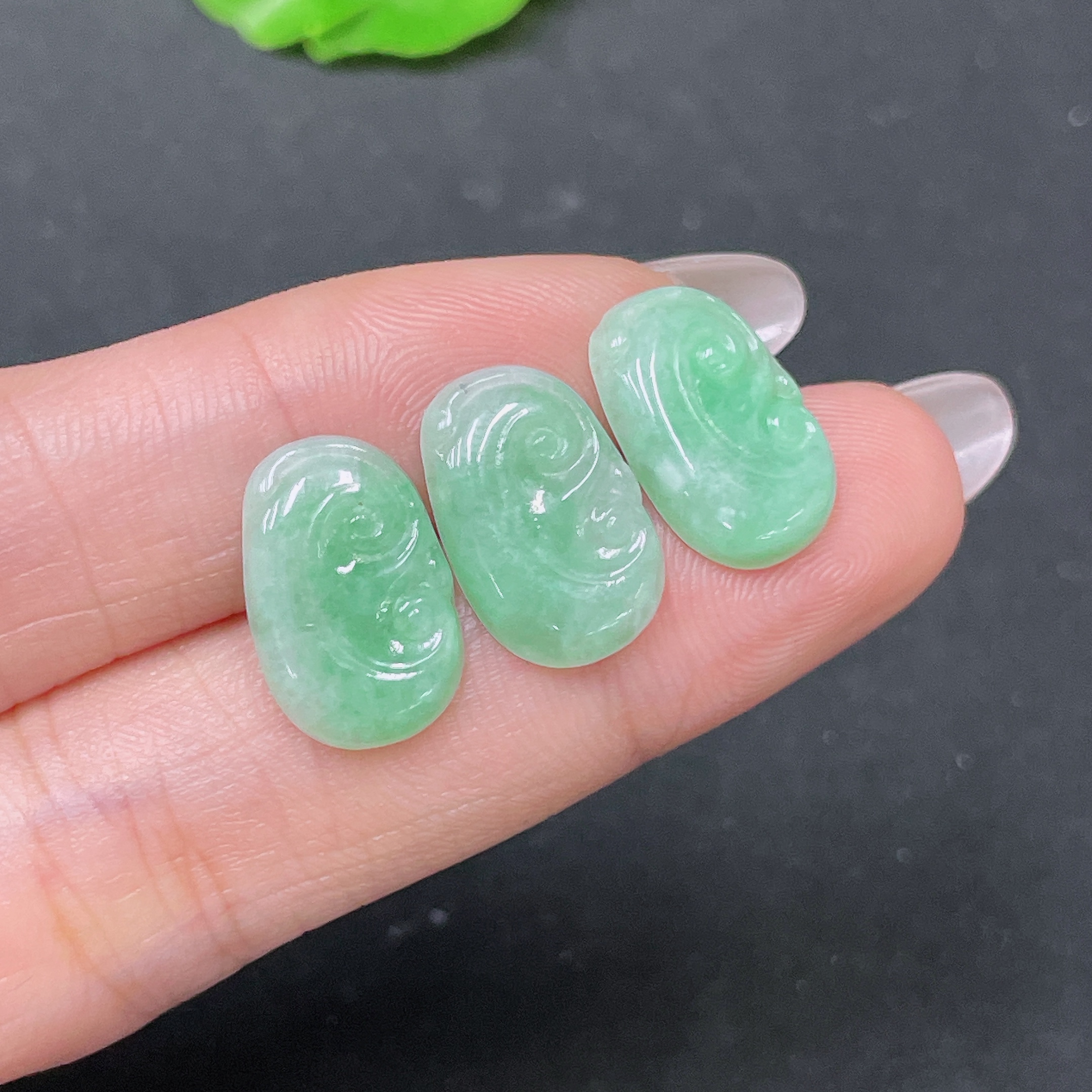 F35104012 Jadeite Pendant Ruyi Sell as a Lot