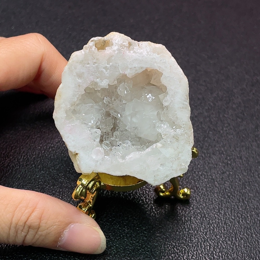 C34006386 Crystal Ornament, Non-Crystal Base, Total Weight Approx. 87.62g