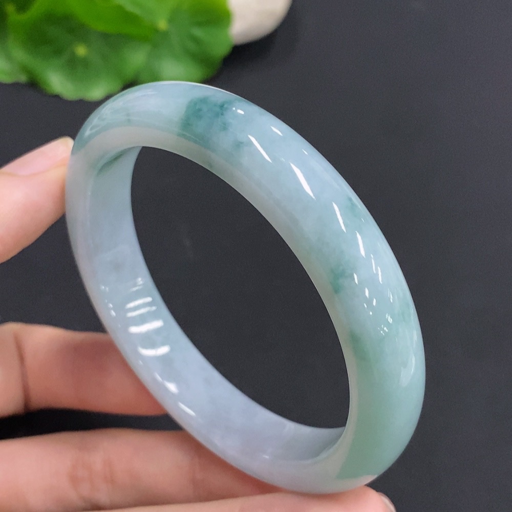 F35160383 Jadeite Round Bangle, Total Weight Approx. 55.3g, Size 57.5