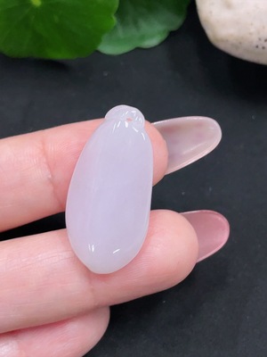 F34032153 Jadeite Fu Gua Pendant with a total weight of approximately 4.6 grams