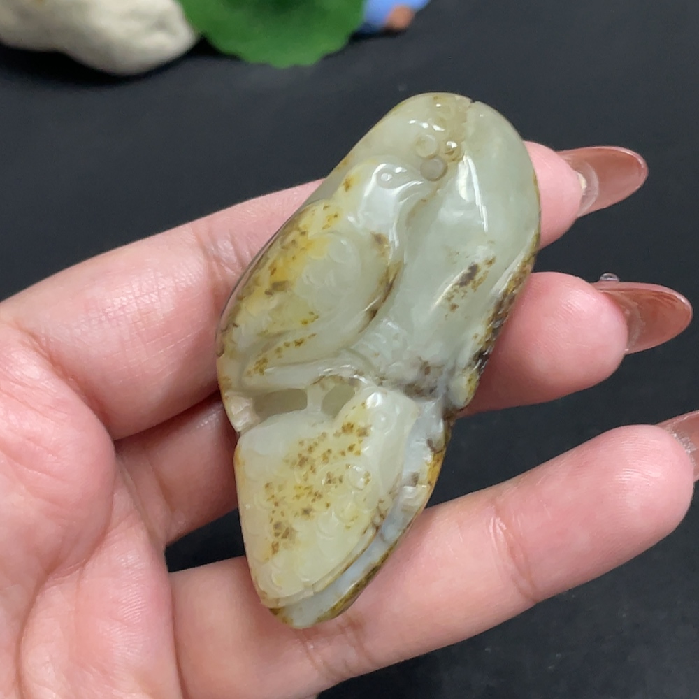 H34011304 Hetian Jade Pendant, Peaceful Living and Happy Work, Undetermined Skin Color Formation, Total Weight Approx. 71.1g