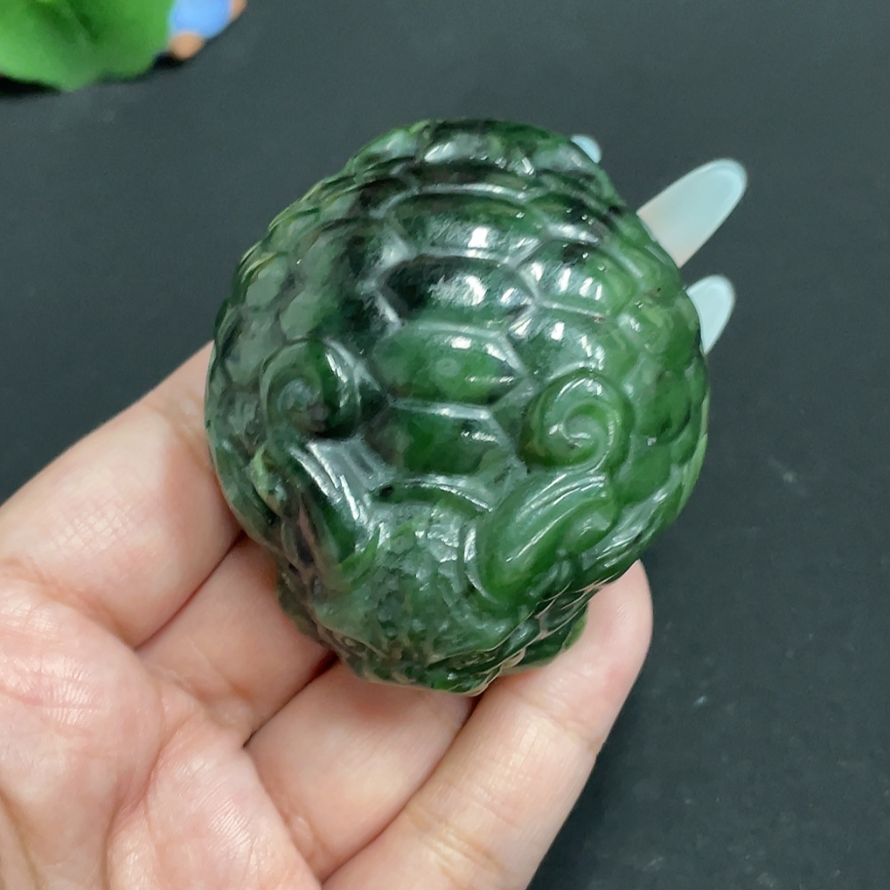 H31634372 Hetian Jade Handheld Carving - Dragon Turtle