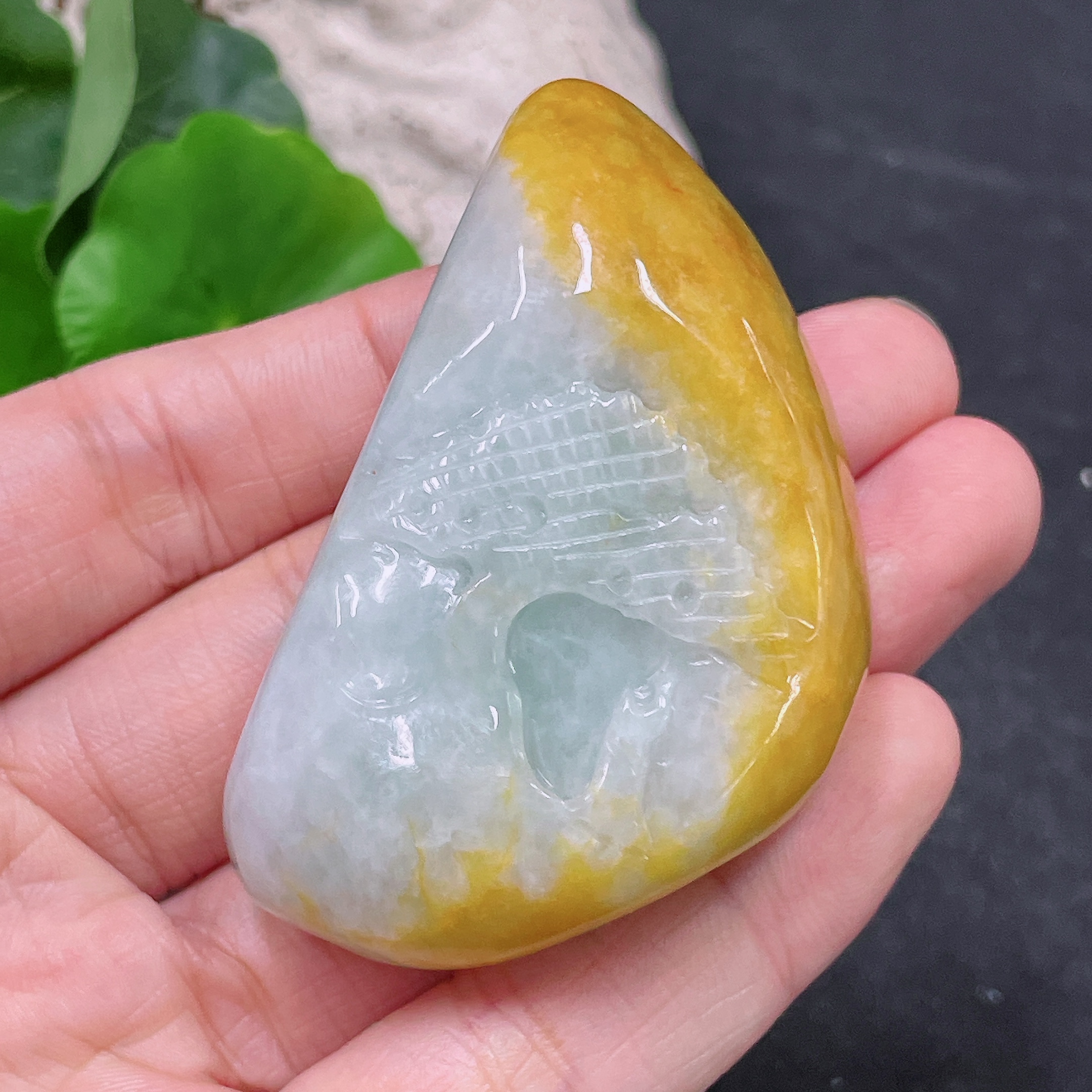 F32810825 Jadeite Pendant, Color Origin Undetermined, Total Weight Approximately 96.8g