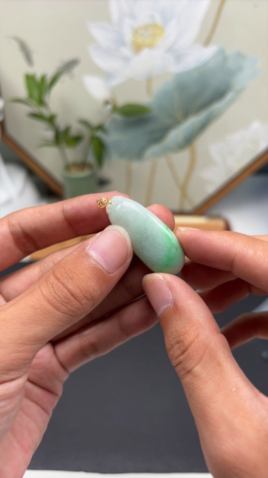 F32774371 Jadeite Blessing Melon Pendant 18K Gold Total Weight Approx. 7.1g