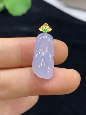 F32732192 Jadeite Pendant 18K Total Weight Approx. 2.64g