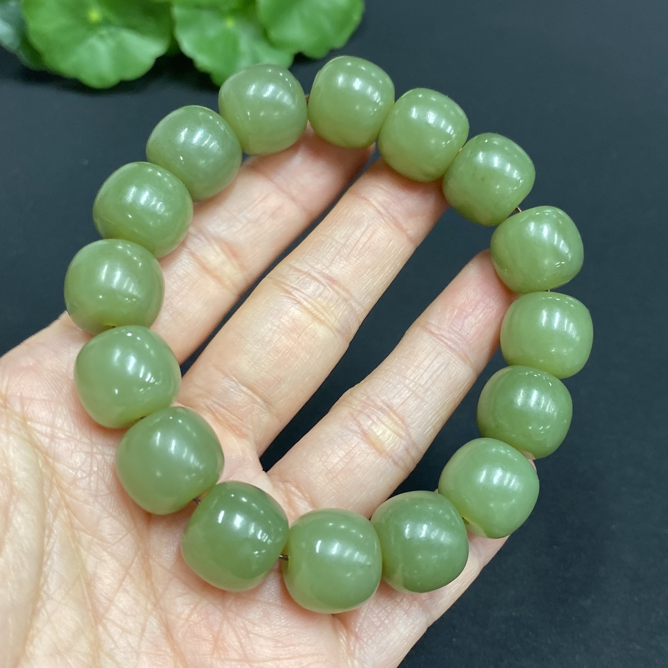 H28214134 Hetian Jade Bracelet Approx. 13.2mm Total Weight Approx. 64.7g