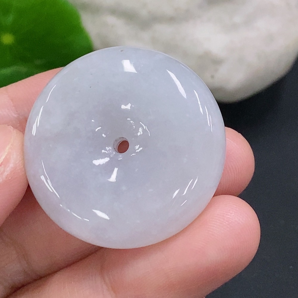 F33883159 Jadeite Peace Knot Pendant, Total Weight Approx. 19.19g