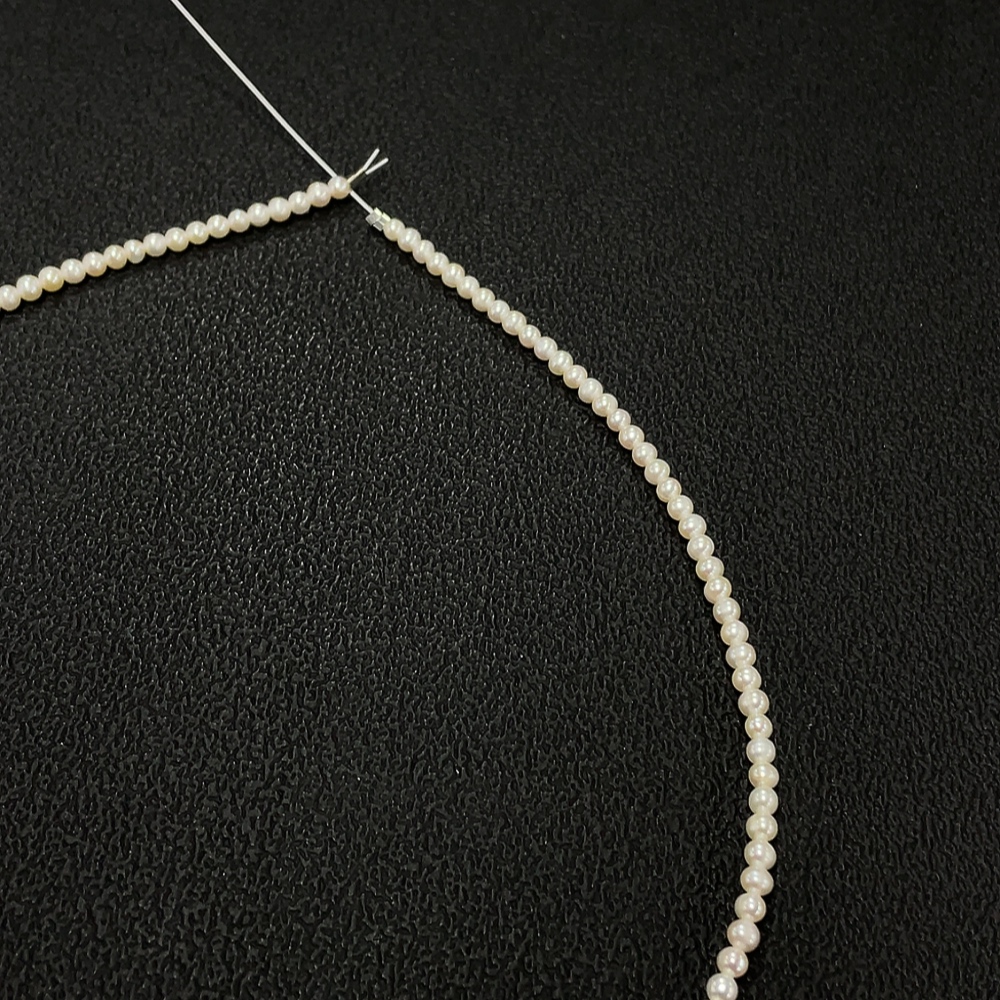 C25929911 Pearl bead strand, non-gold setting, total weight approx. 6.04g, size approx. 3.3mm