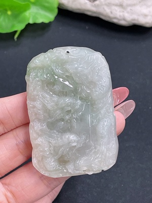 F40792899 翡翠挂件 龙牌 货品总重约48.36g