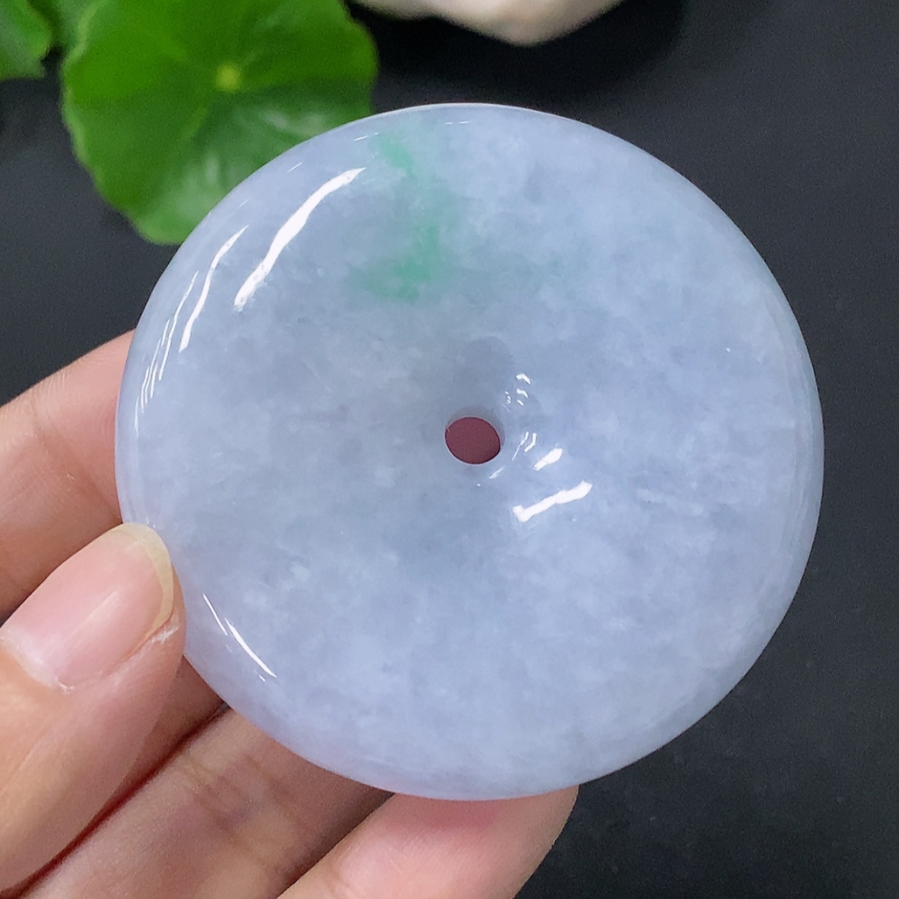 F33829509 Jadeite Pendant Peace Knot, Total Weight Approx. 79g