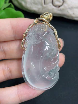 F43193804 翡翠挂件 如意 无印记测金含量18k 货品总重约24.8g