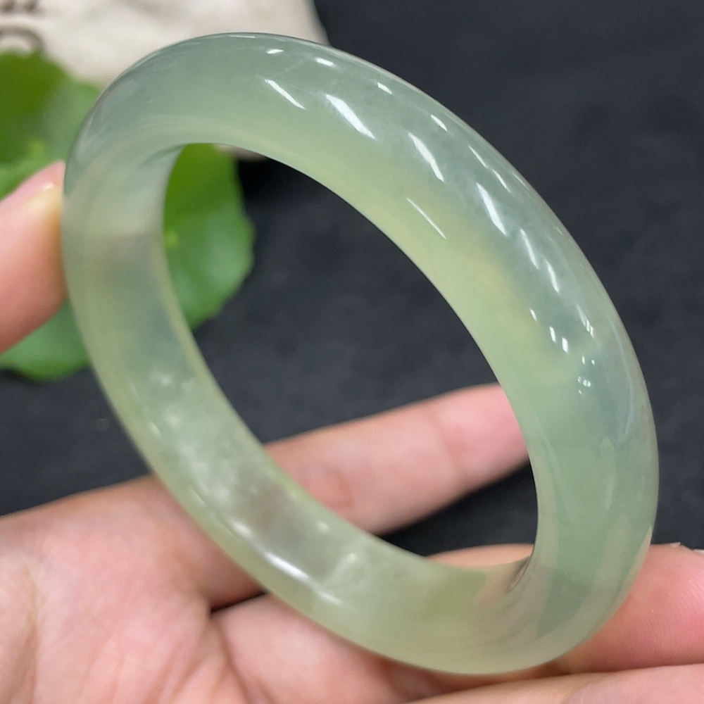 H31582347 Xiuyu (serpentine jade)
