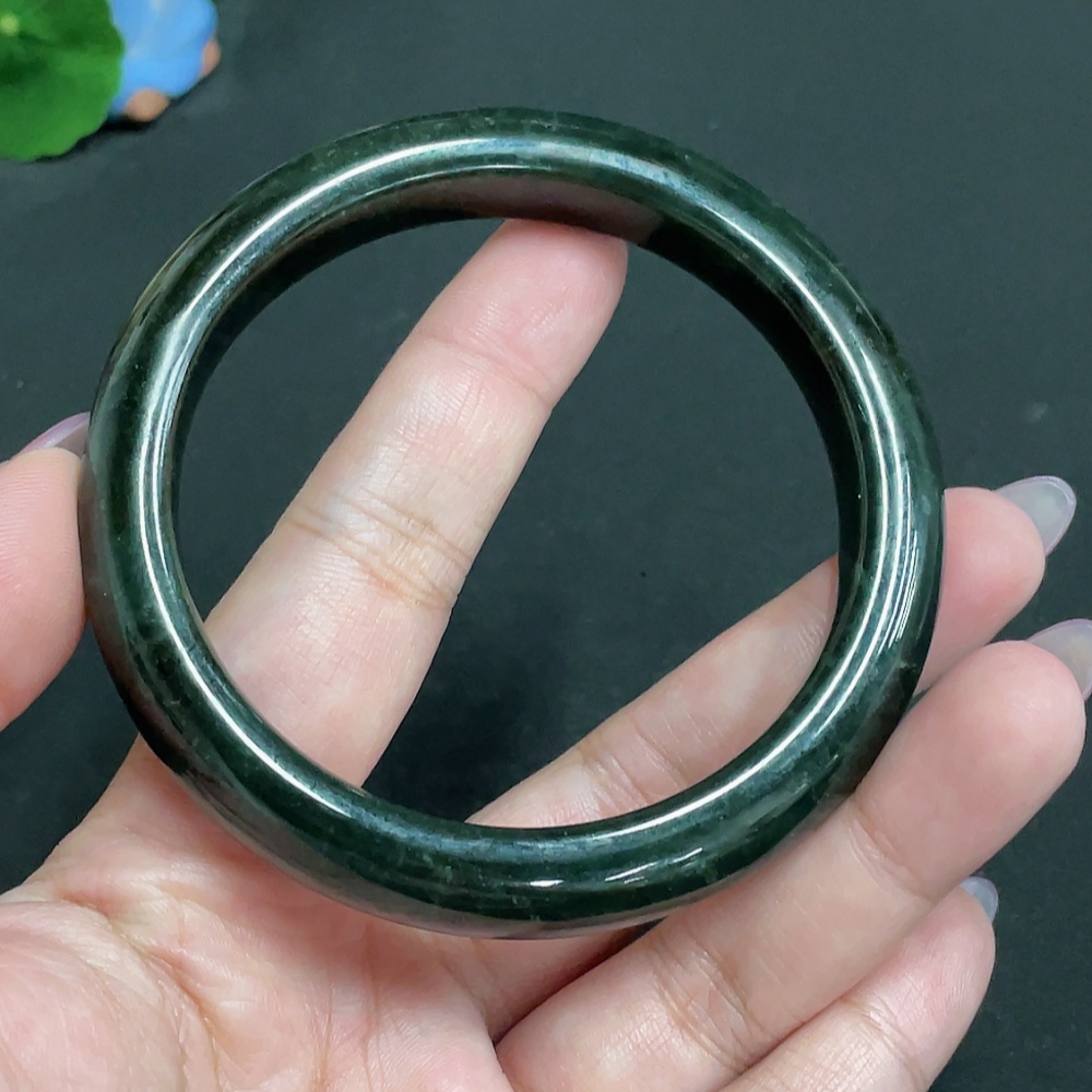 H33847373 Hetian Jade Round Bracelet, Loop Size 63.7, Total Weight Approx. 65.3g