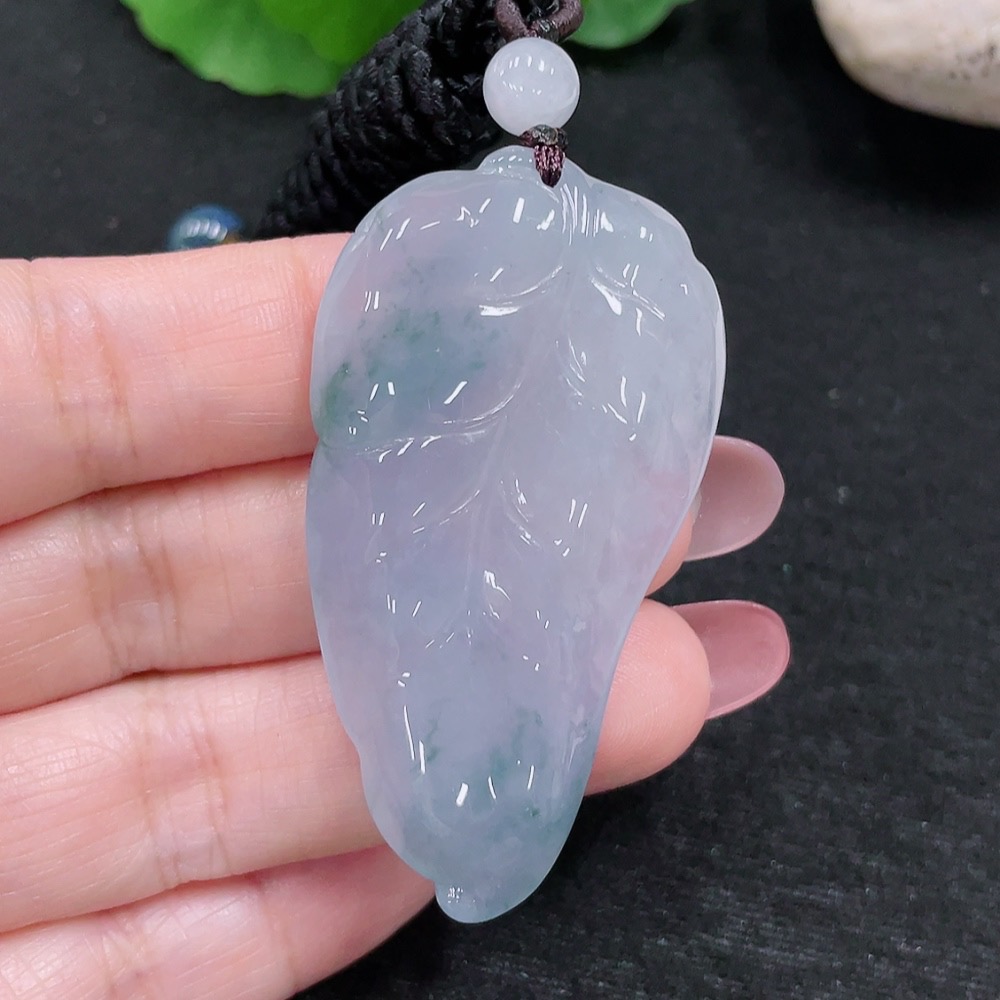 F32809328 Jadeite Leaf Pendant Total Weight Approx. 25.8g (including rope weight)