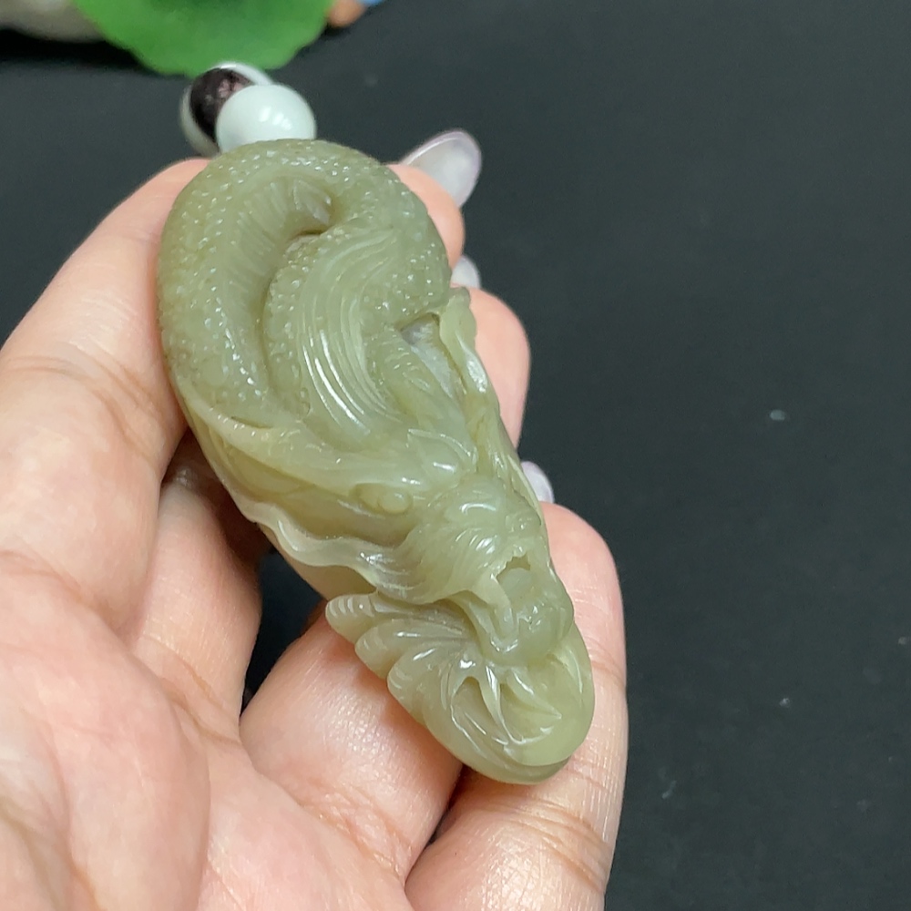 H33931748 Hetian Jade Handheld Carving - Dragon