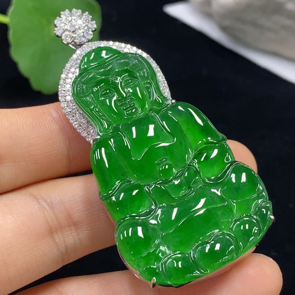 F31639491 Jadeite Guanyin Pendant Set in 18K Gold with Diamond Accents