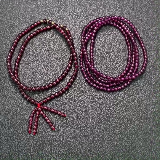 C34949389 Garnet Bead Strand Non-Gold Total Weight Approx. 37.91g Sell as a Lot