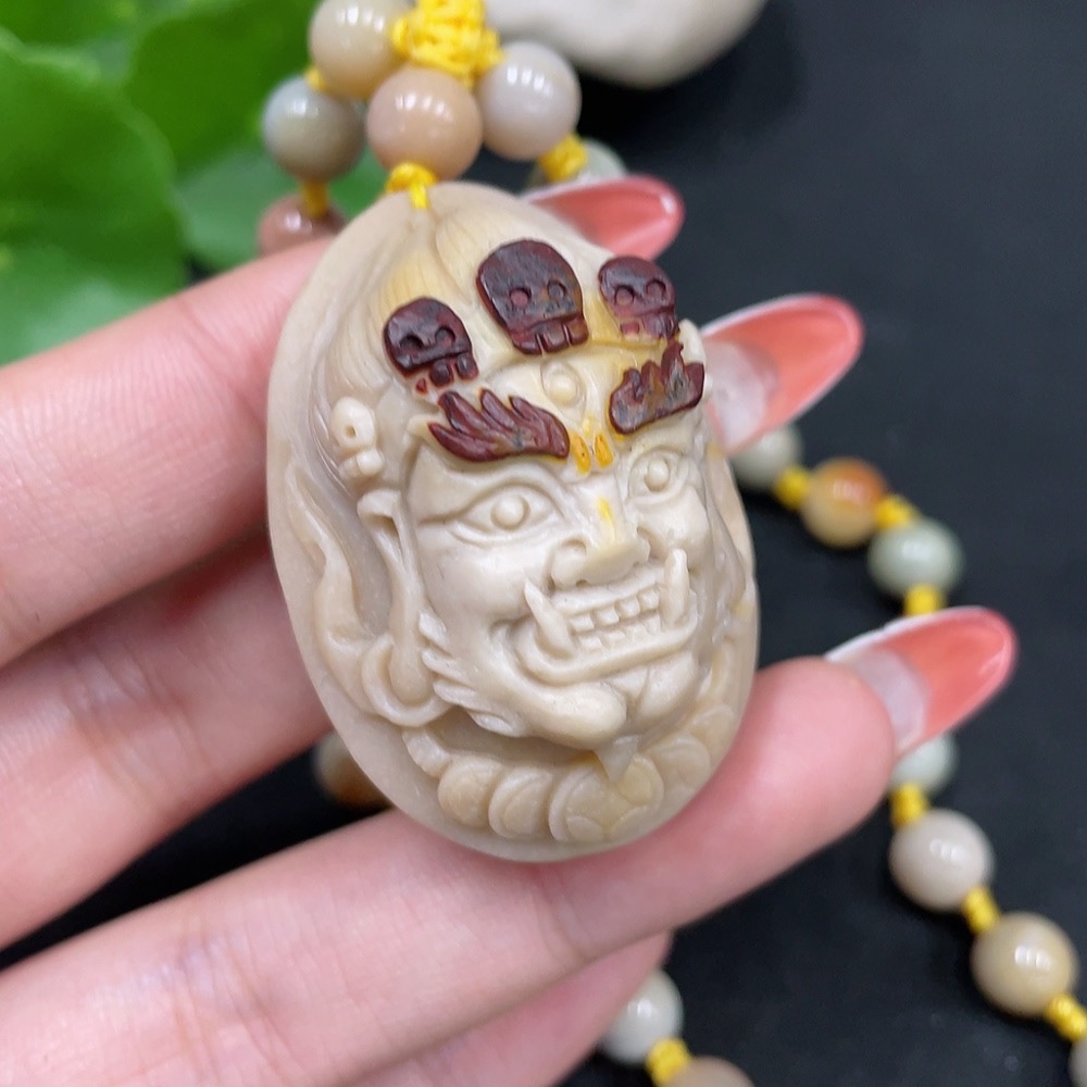 H35084882 Alashan Agate Pendant - Mahakala, contains other mineral components, total weight (including chain) approx. 73.7g