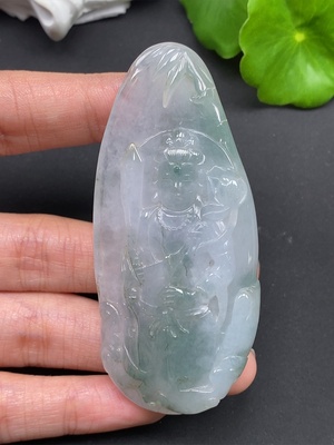 F46581078 翡翠挂件 总重约49.89g