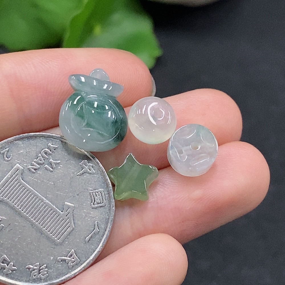 F33895444 Jadeite Pendant Yellow Color Origin Undetermined