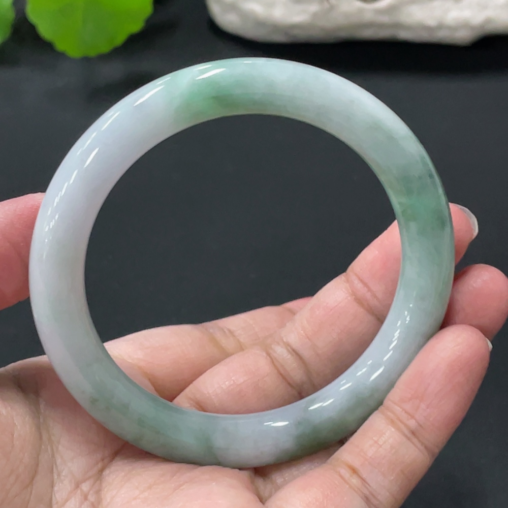 F33838256 JadeiteRound Bangle Bracelet, Total Weight Approx. 48.7g, Inner Diameter 55.7