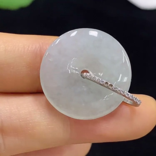 F35094655 Jadeite Safety Buckle Pendant Non-Gold Total Weight Approximately 5g