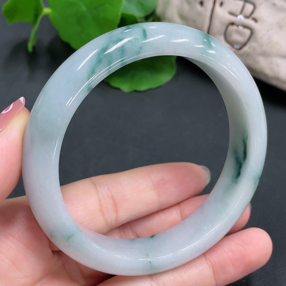F20243106 Jadeite Bangle 59.3mm 68.074g
