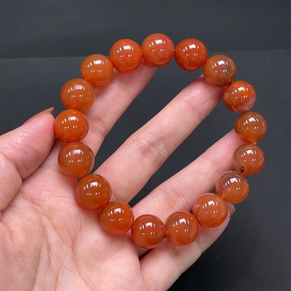 C13472829 South Red Agate Bead Strand, Approx. 55.75g, Size 13.5mm
