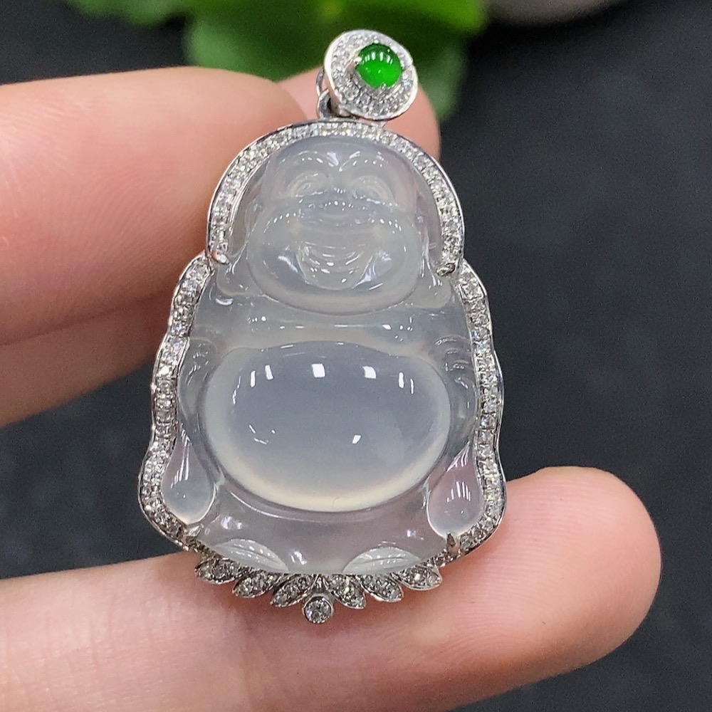 F34964457 Jadeite Buddha Pendant Set in 18K Gold with Diamond Accents, Total Weight Approx. 6.14g