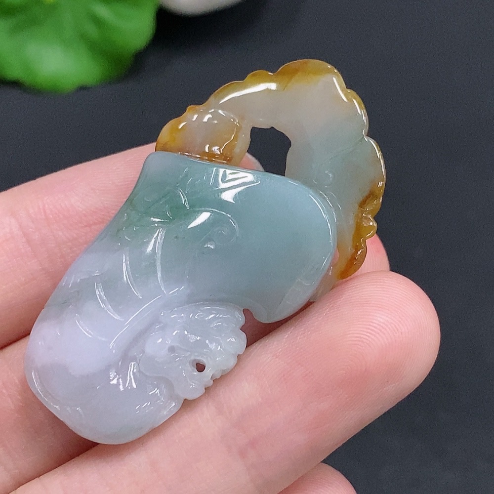 F30457685 Jadeite "Blessing Before Your Eyes" Pendant