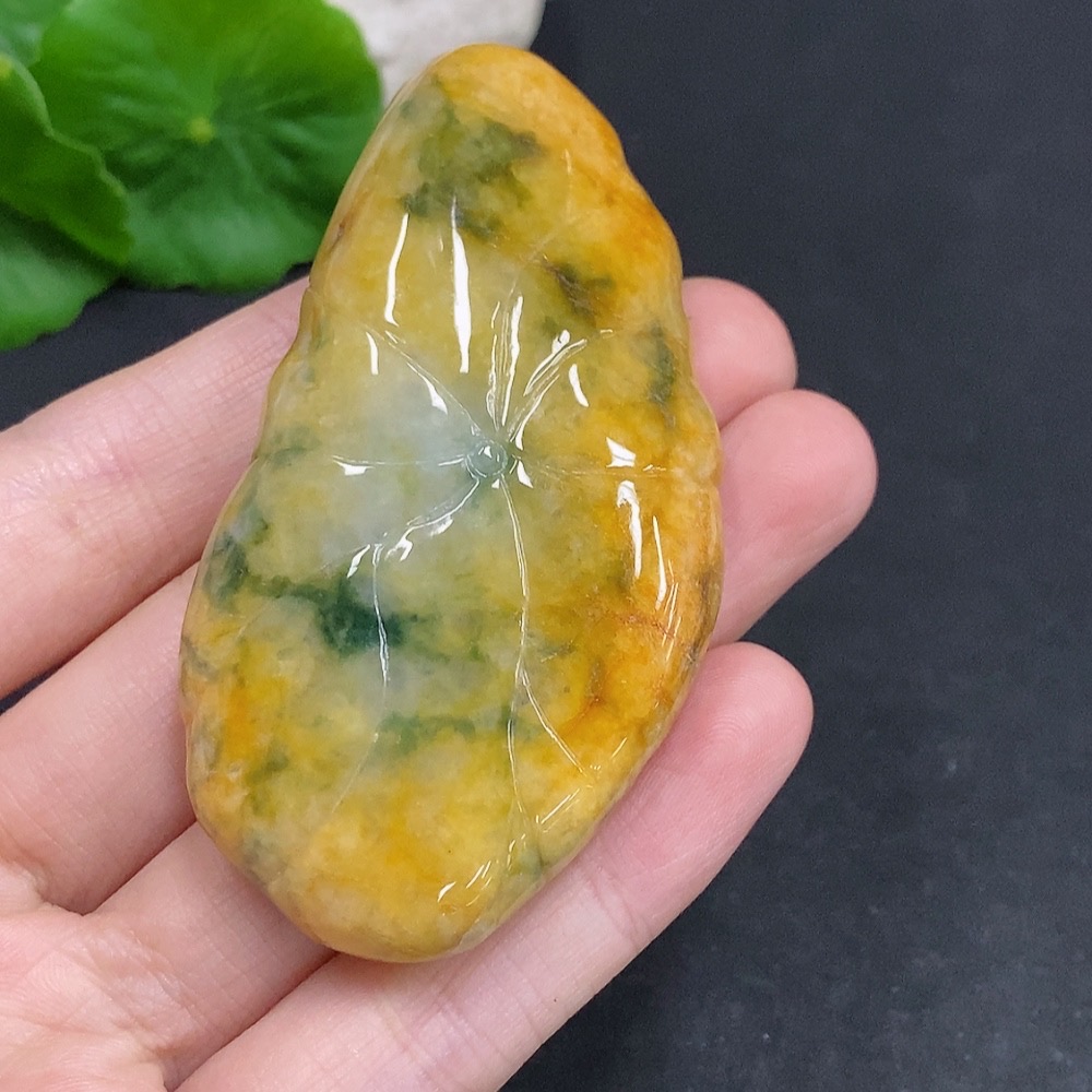 F33907704 yellow color origin undetermined