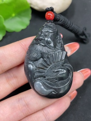 H34062709 Hetian Jade Pendant Zhong Kui