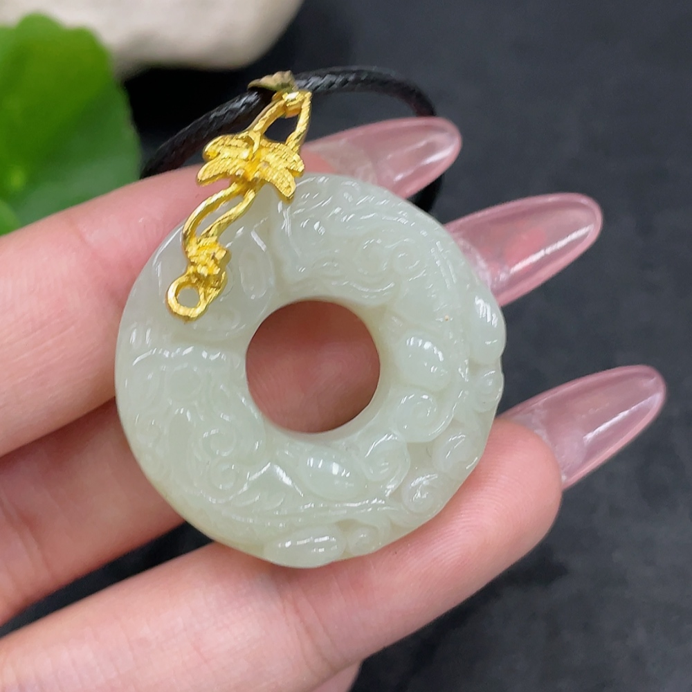 H33924426 Hetian Jade Pendant - Auspicious Beast Ring, Non-Gold Inlaid, Total Weight (Including Rope): Approx. 12.2g