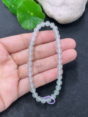 F45425848 翡翠手串 卡5mm左右  货品总约重8.3g