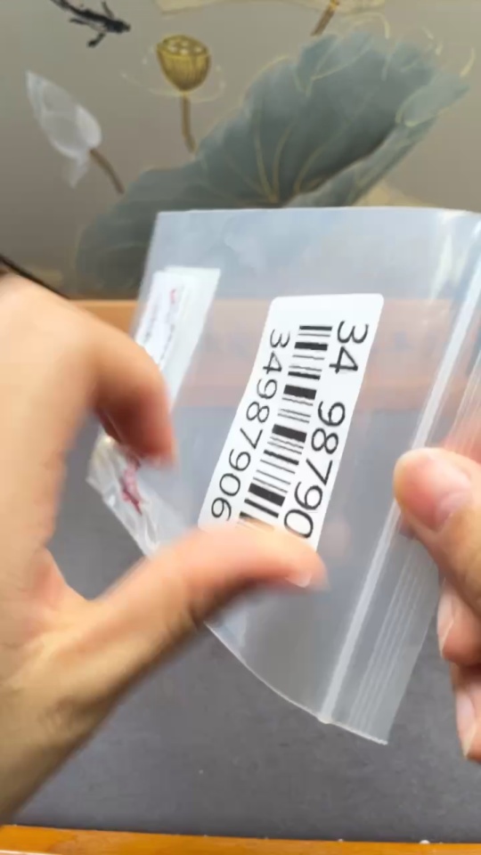 C34987906 Seawater Pearl Earrings Non-Diamond Color Origin Undetermined Containing 58% Gold Total Weight Approximately 3.32g