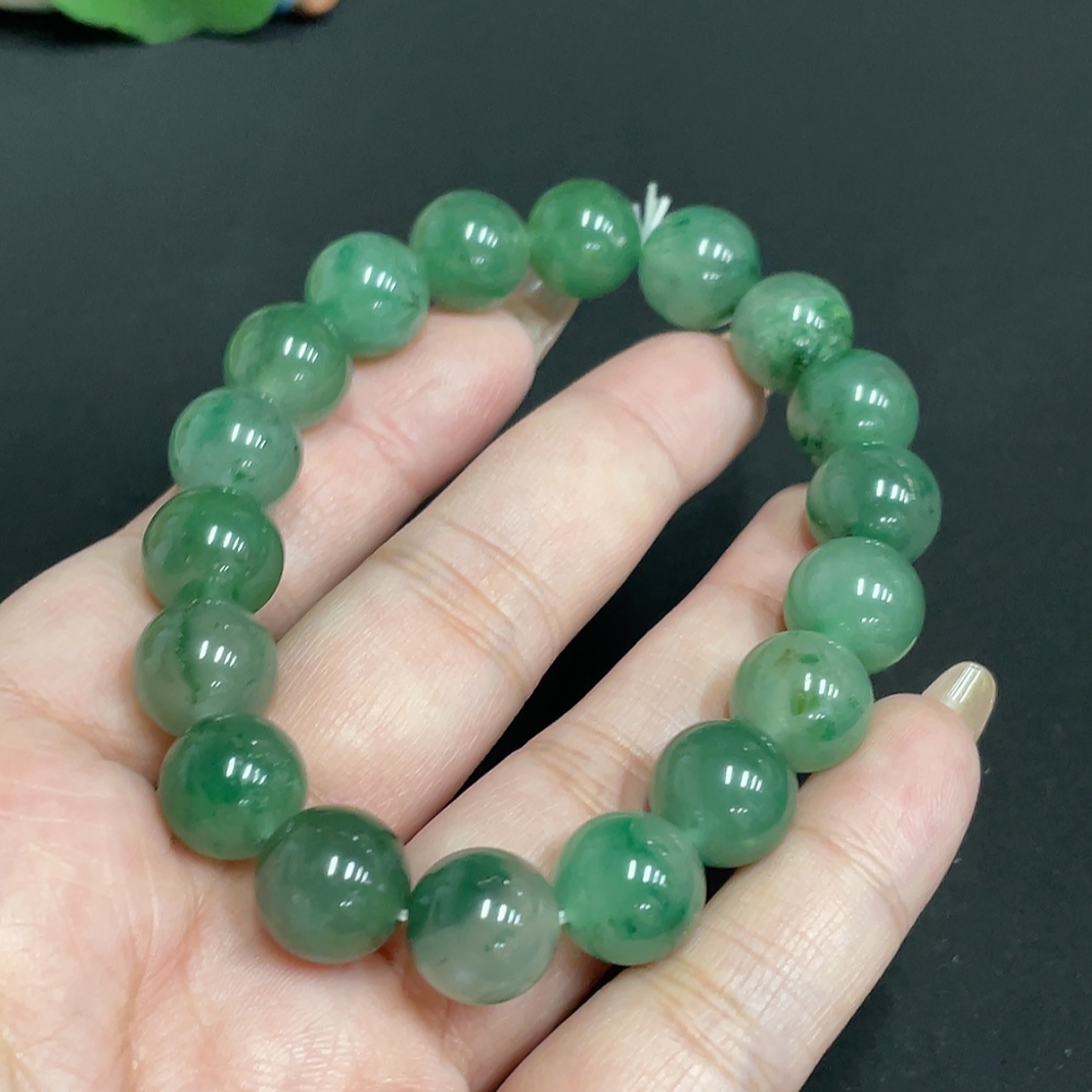 H32738393 African Emerald (Dulong Jade)