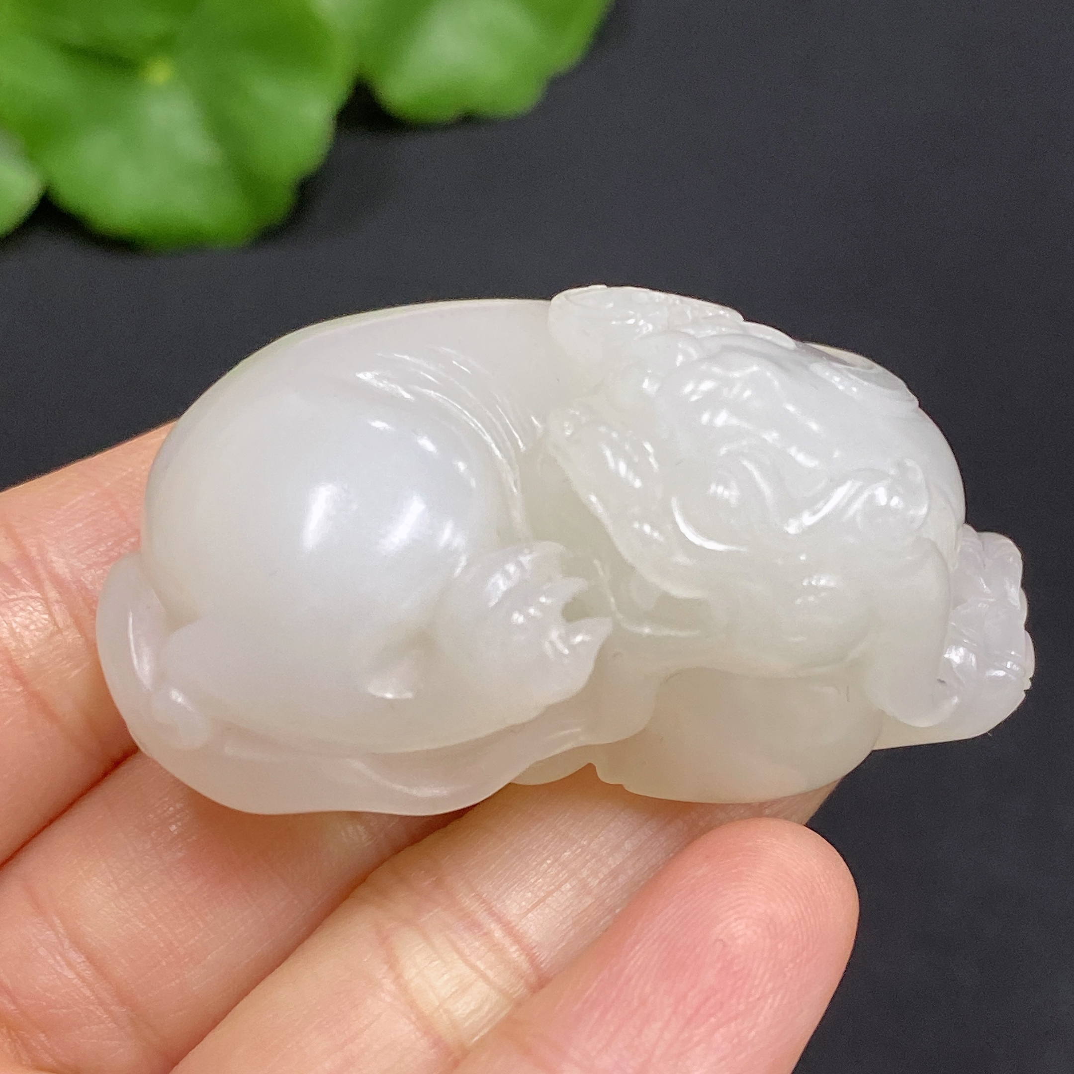 H28310617 Hetian Jade Pendant, Auspicious Beast, Total Weight Approx. 43.8g, Undetermined Skin Color Origin