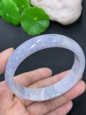 F41934788 翡翠正圈手镯 圈口54mm 货品总约重39.5g