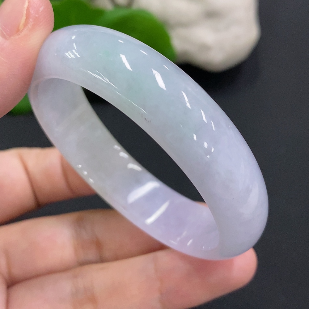 F33857525 Jadeite Concubine Bracelet Size 50/44.6 Total Weight Approx. 39.6g