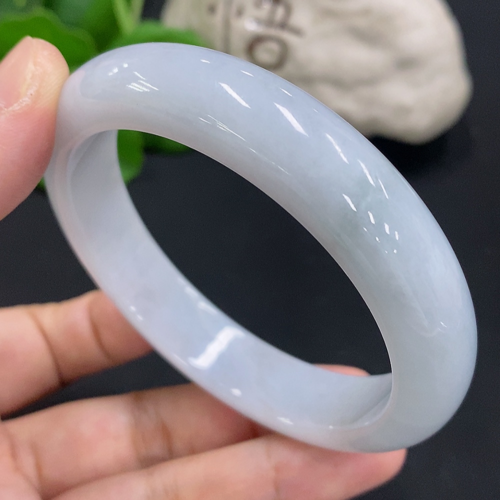 F31686458 Jadeite Round Bangle, Inner Diameter 58.9, Total Weight Approx. 64.6g