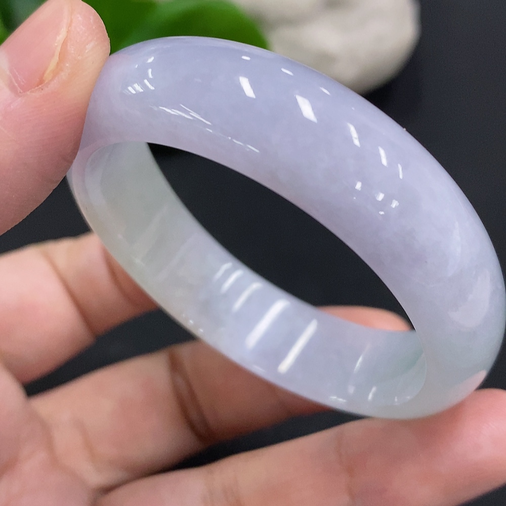 F33857525 Jadeite Concubine Bracelet Size 50/44.6 Total Weight Approx. 39.6g
